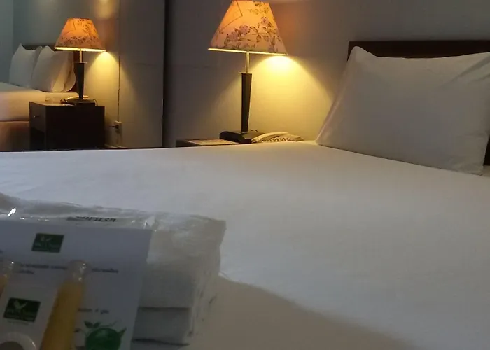 The Canal Hotel 3*