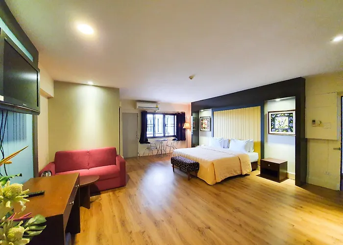 The Canal Hotel