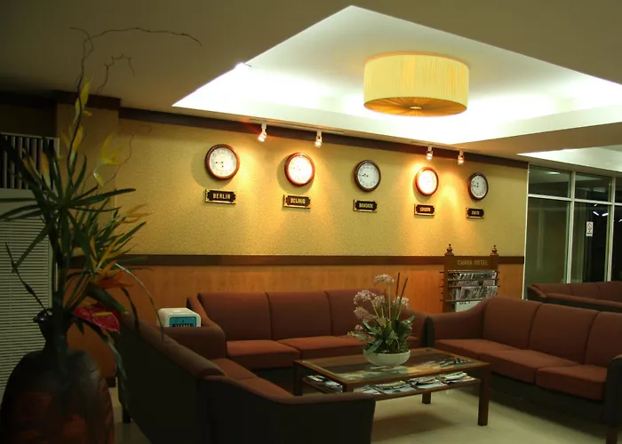 The Canal Hotel 3*